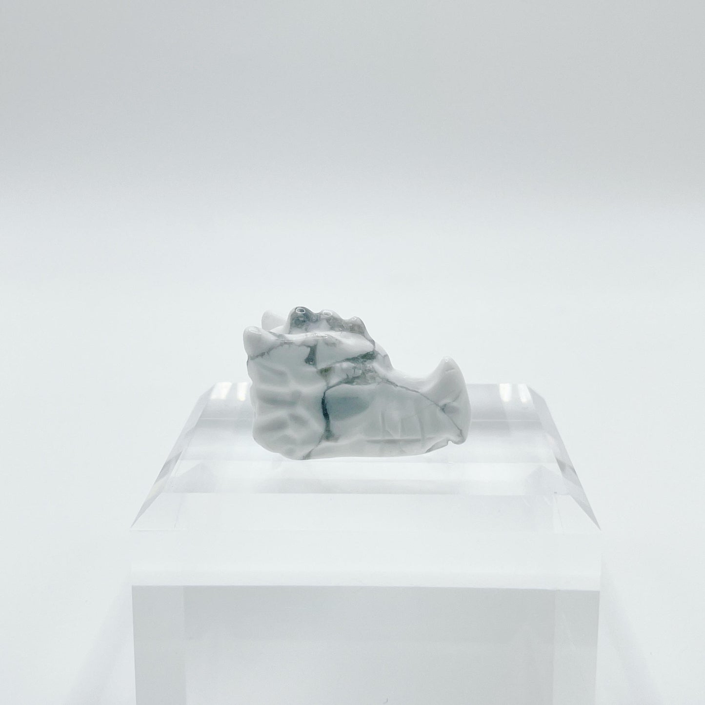 Miniature Hand Carved Natural Crystal Dragon Head Sculpture - Natural Stone Animal Statue, For Decoration, Symbol of Strength