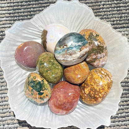 Natural crystal Palm stone/Pocket stone/Tumble